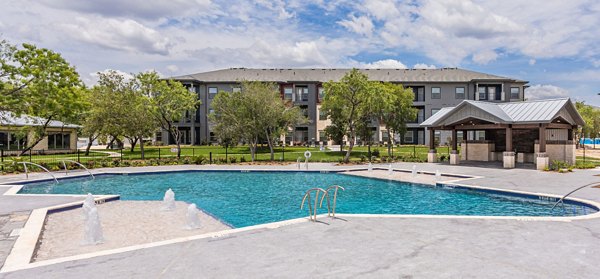 pool at Timberhill Commons Apartments