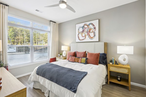 Cozy bedroom with modern decor at Innsbrook Square Apartments