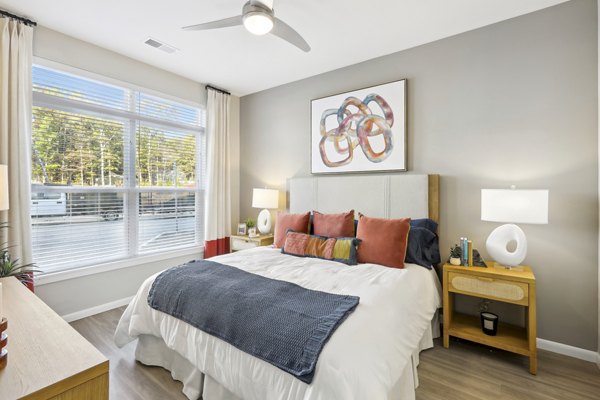 bedroom at Innsbrook Square Apartments