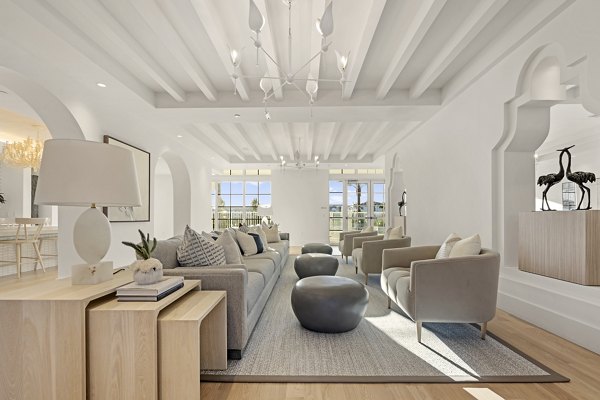 clubhouse at Elan Palm Reserve Apartments 