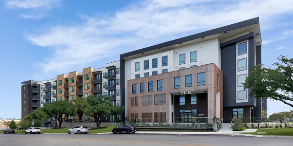 exterior at The Met Apartments