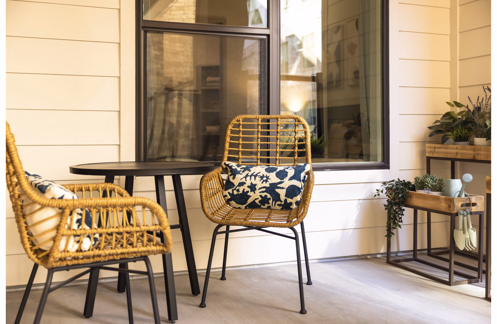 patio at Ensley Apartments