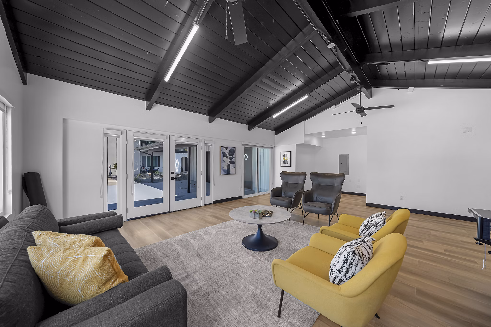 Clubhouse/Lobby at Palmera Apartments