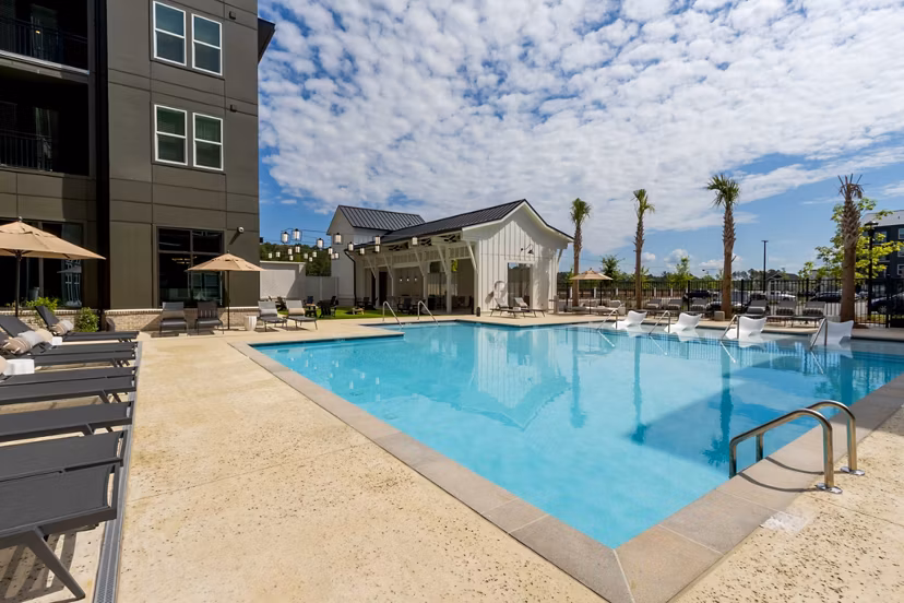 pool at Goddard Point Hope Apartments 