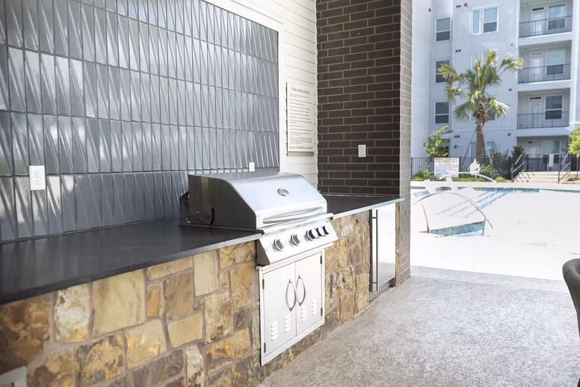 grill area at Eleve Apartments 