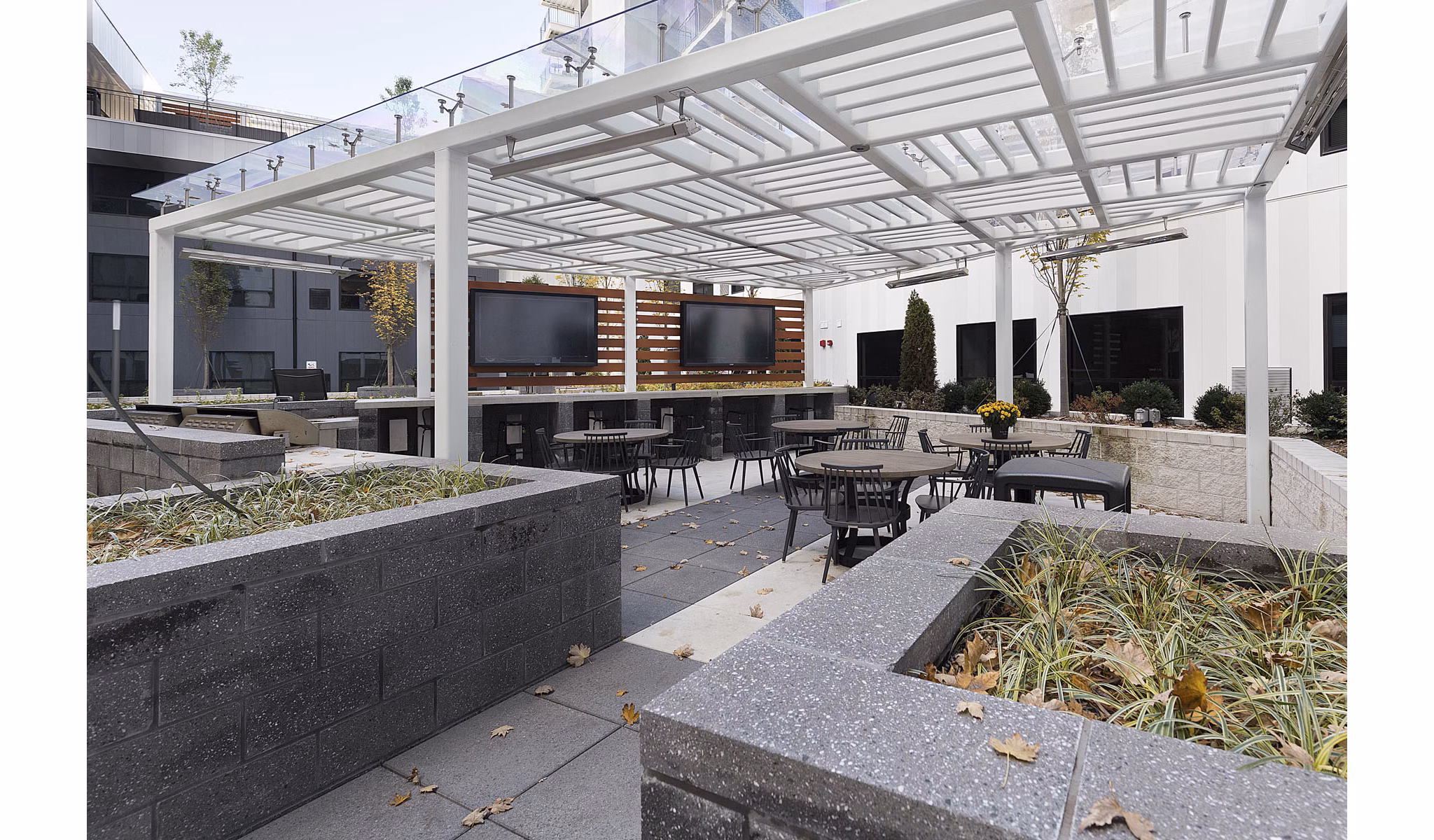 courtyard at SkyVue Apartments