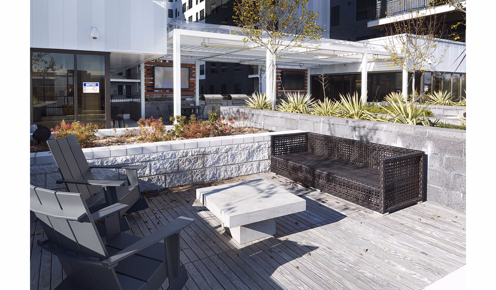 courtyard at SkyVue Apartments