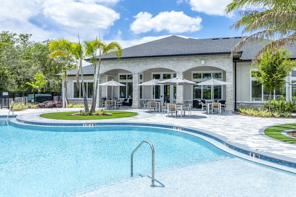 pool at Prose Horizons Village Apartments