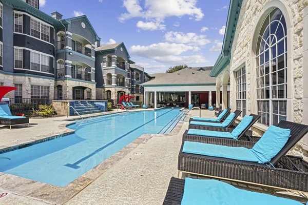 pool at Lakeside at La Frontera Apartments