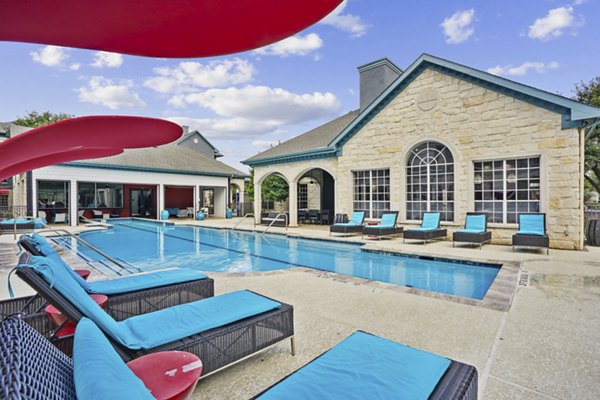 pool at Lakeside at La Frontera Apartments