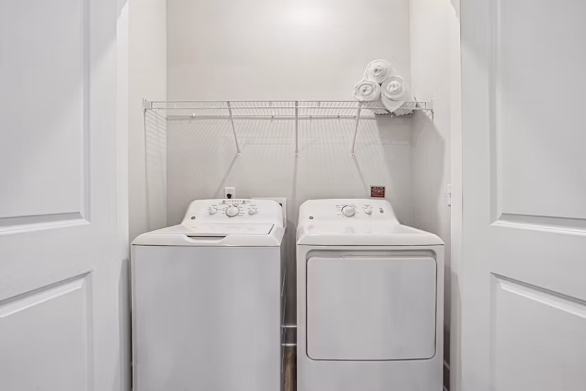 laundry room at 4000 Margaret Apartments
