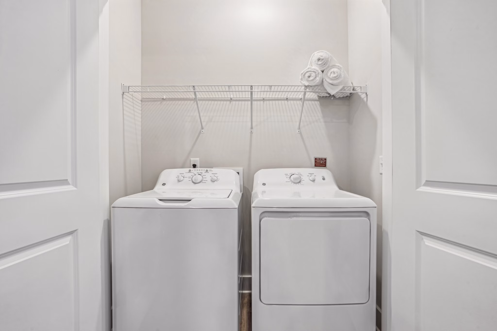 laundry room at 4000 Margaret Apartments