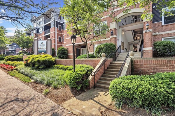 exterior at Columbia Crossing Apartments