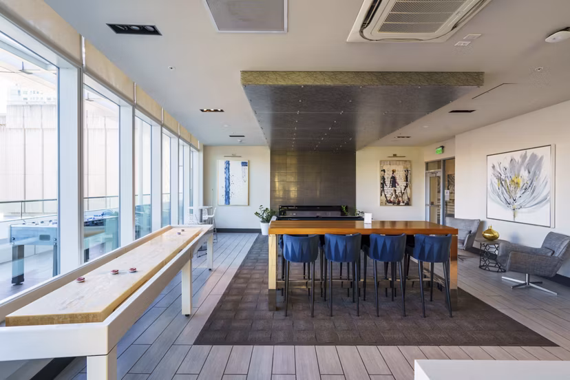 game room at Solaire Apartments