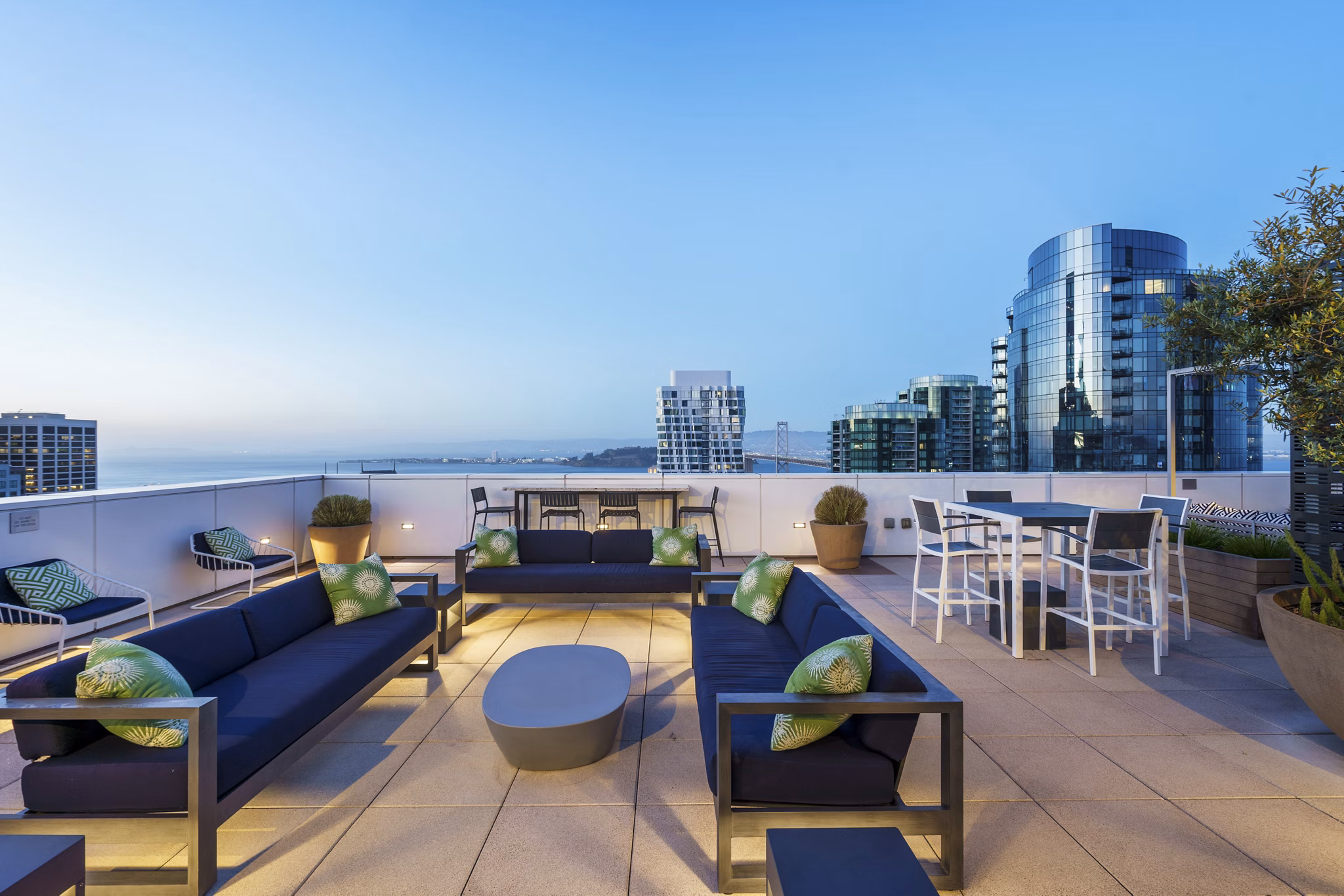 rooftop deck at Solaire Apartments