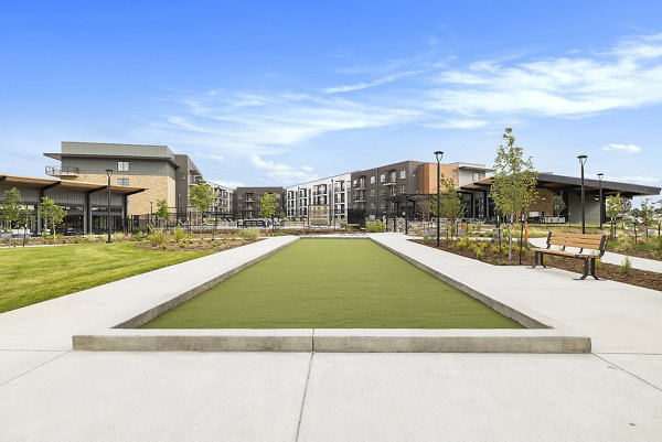 The Taylor at Greenway: Courtyard with lush landscaping and seating areas for relaxation