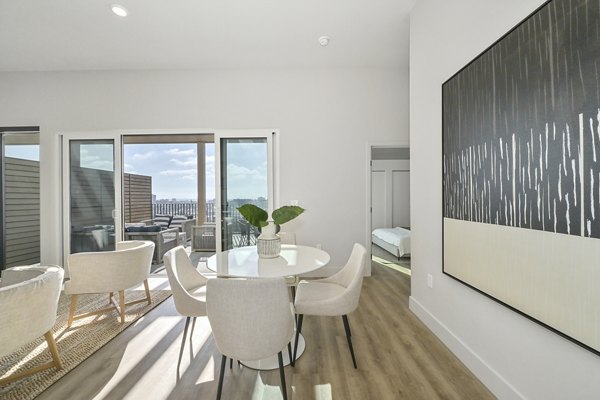 dining area at The Parkline Apartments