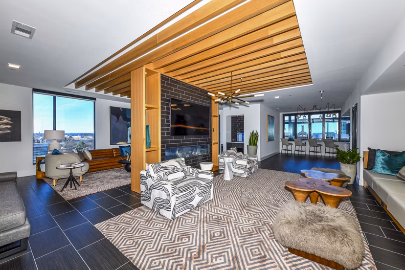 Clubhouse featuring stylish, modern design at Novel Midtown Apartments
