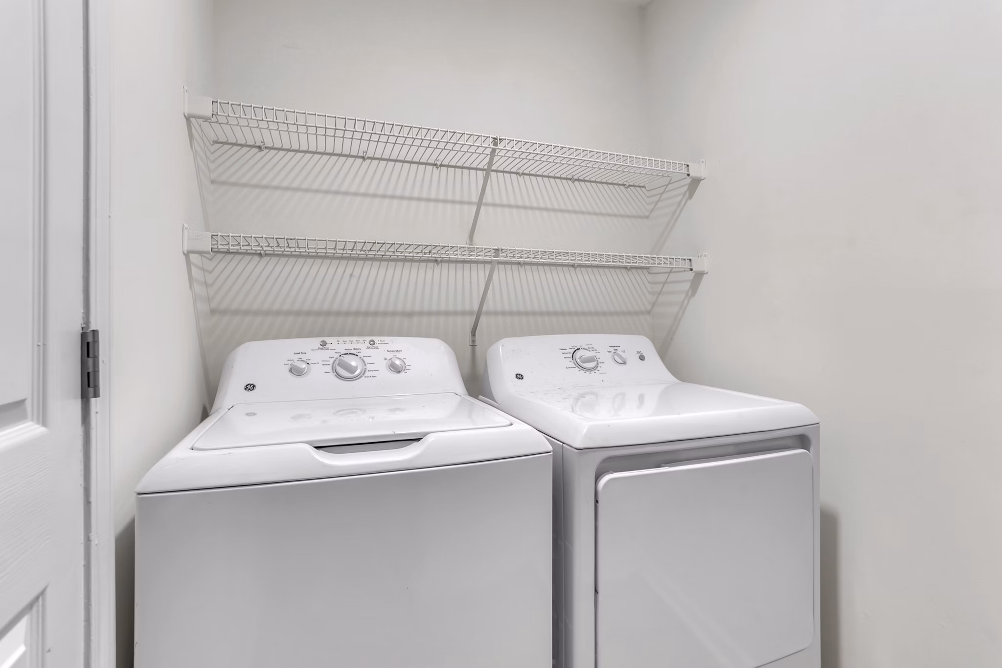 laundry facility at Bridgewater Apartments 