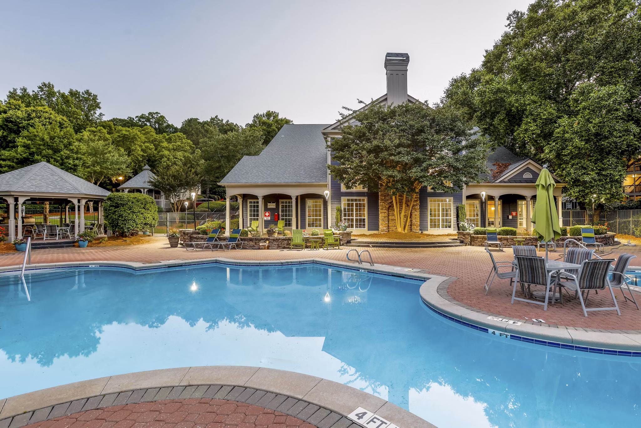pool at Bridgewater Apartments 