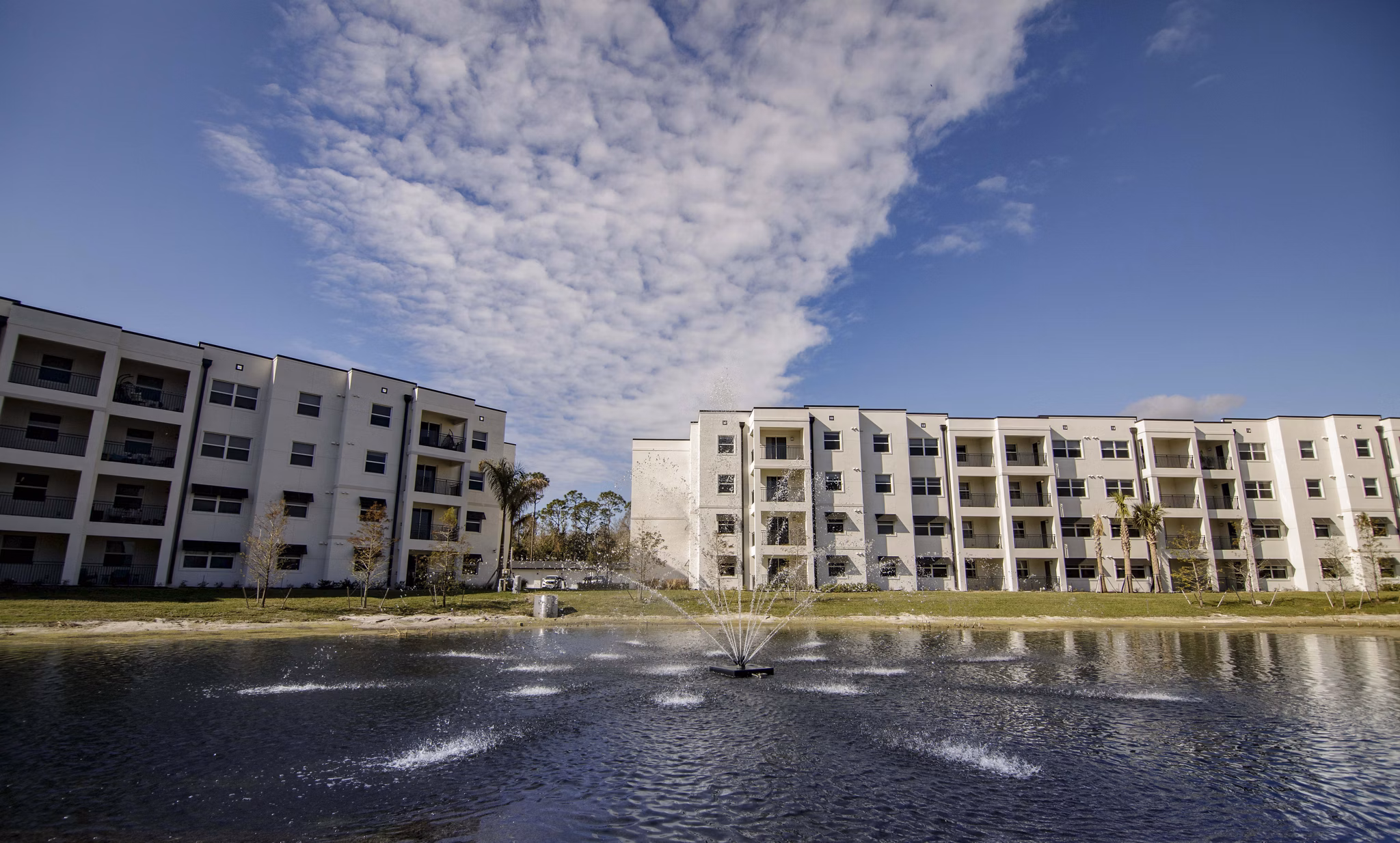 building at Estero Vista Apartments