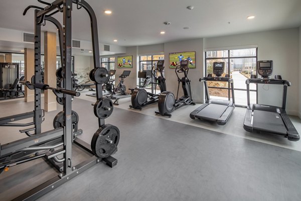 fitness center at Prose Hayden Island Apartments 