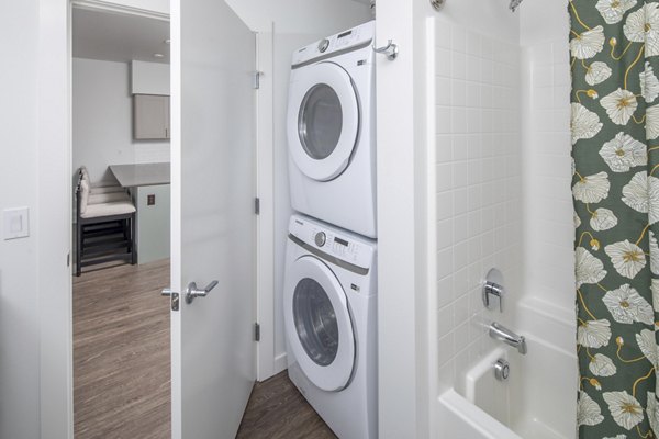 laundry room at Prose Hayden Island Apartments 