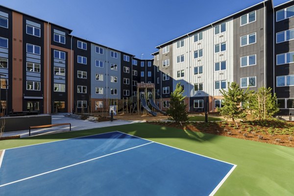 playground at Prose Hayden Island Apartments 