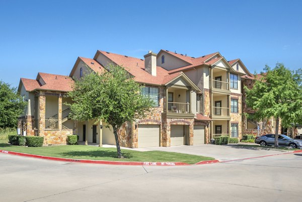 exterior at Olympus Team Ranch Apartments