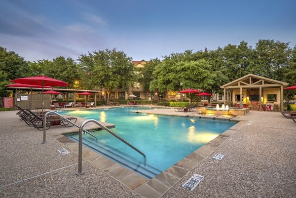 pool at Olympus Team Ranch Apartments