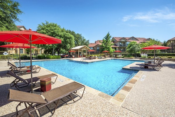 pool at Olympus Team Ranch Apartments