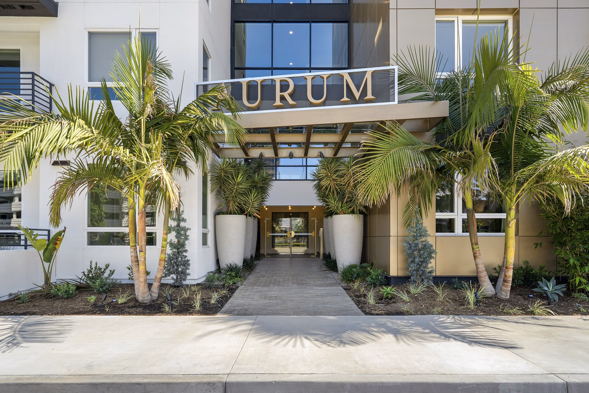 exterior at Aurum Apartments 