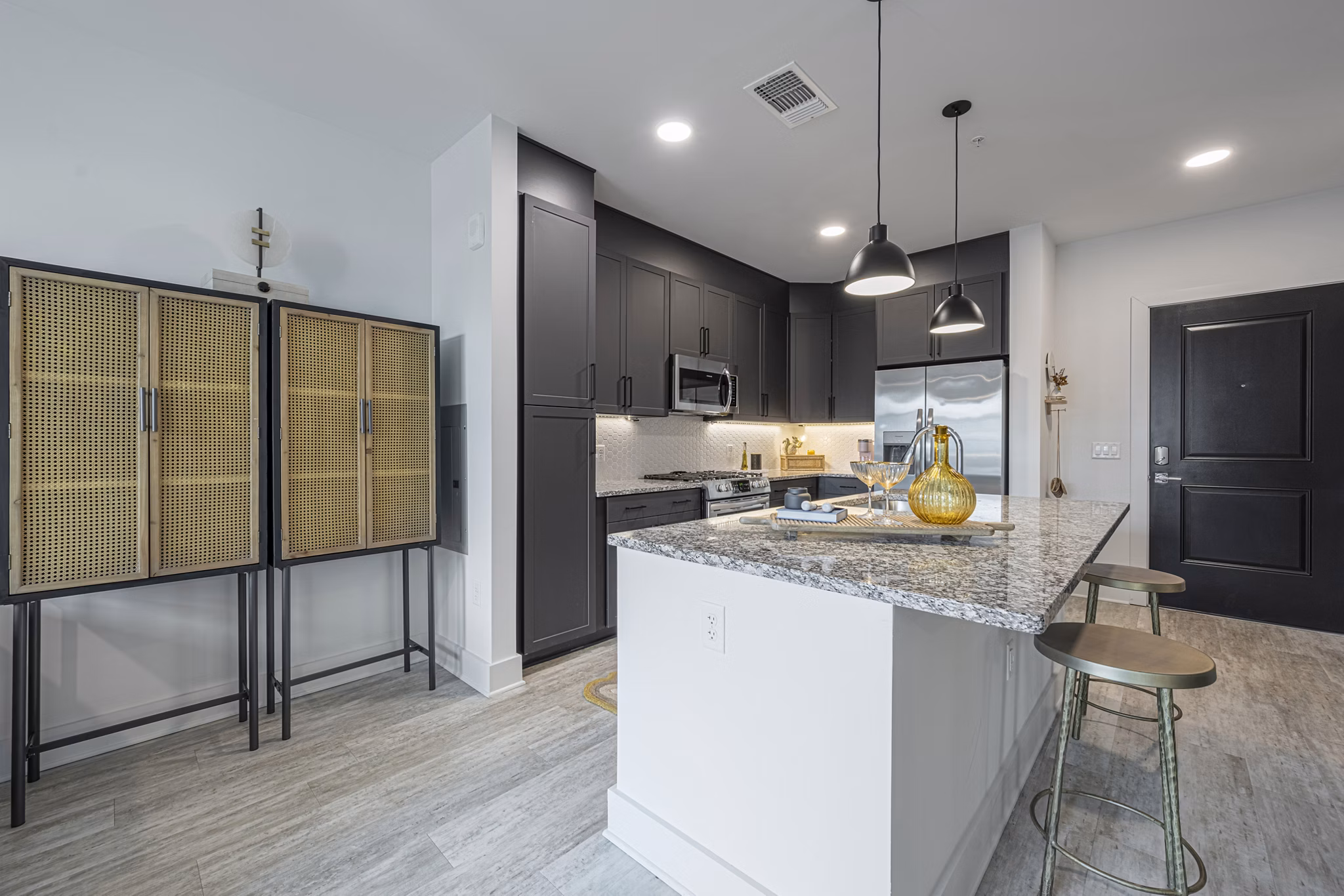 kitchen at 505 Courtland Apartments