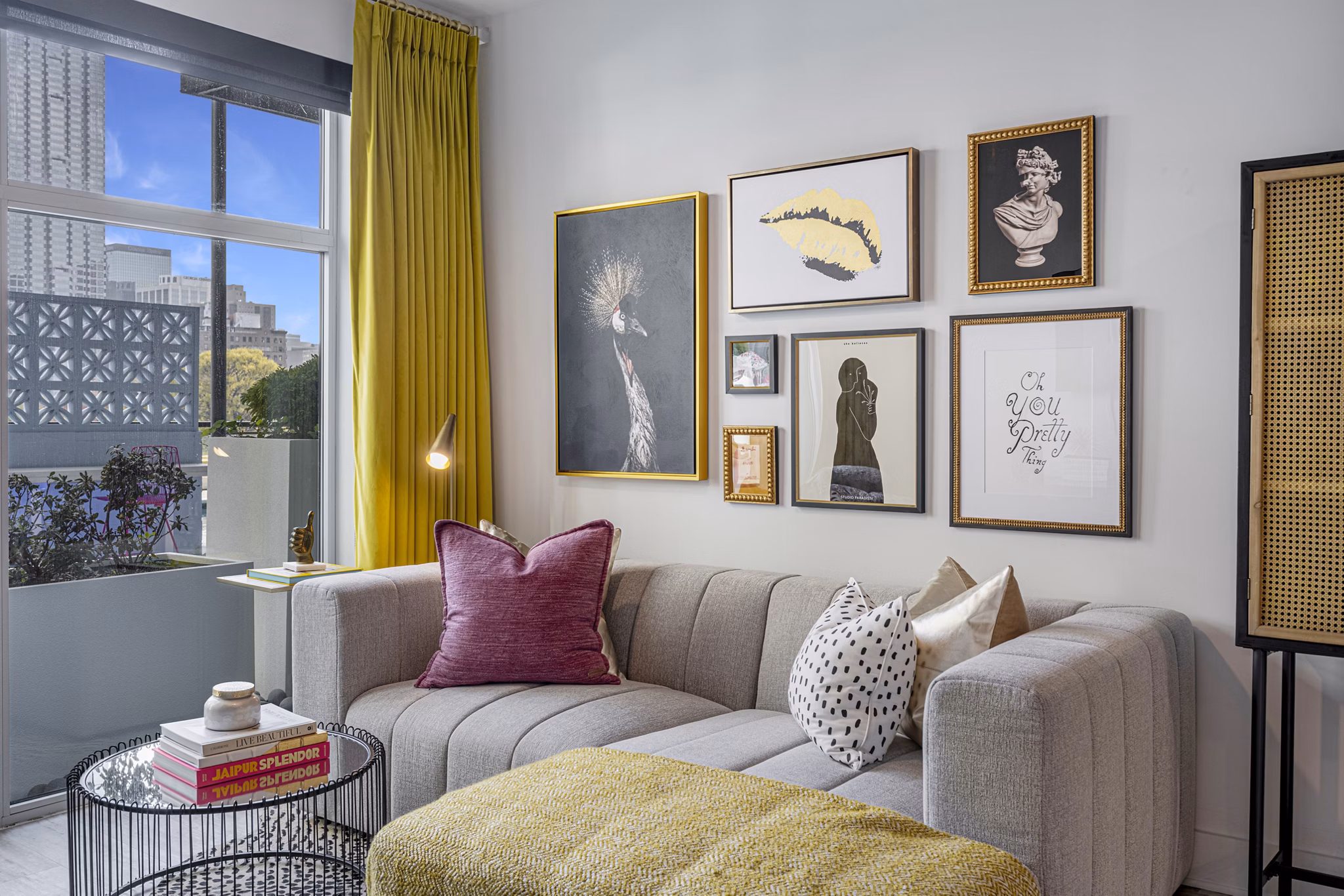 living room at 505 Courtland Apartments