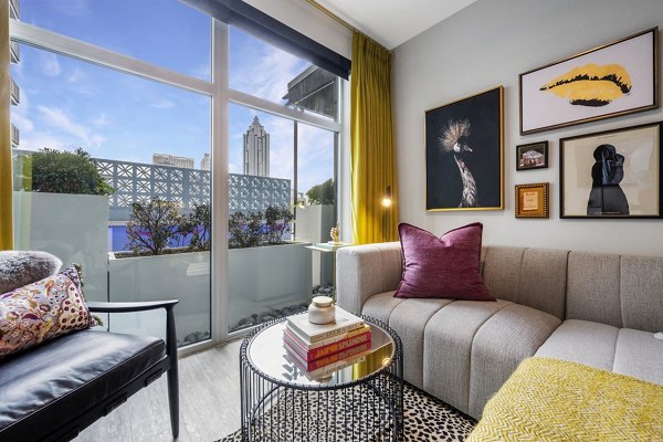 living room at 505 Courtland Apartments