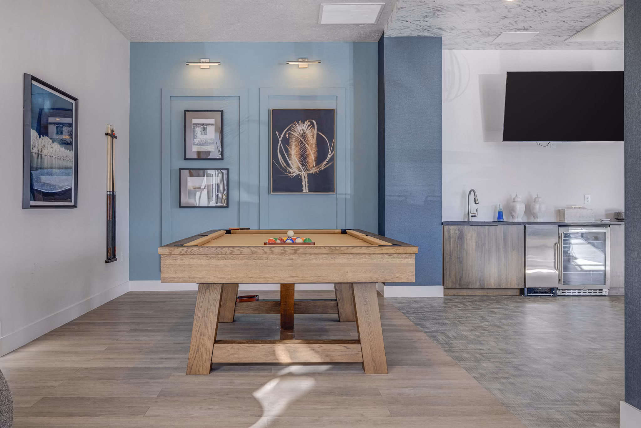 game room at Altitude Apartments