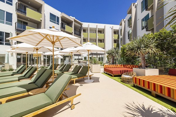 patio at Brio Apartments