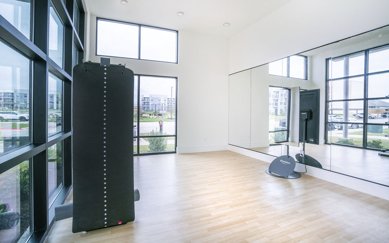Gym at The Sommery (1 of 2)