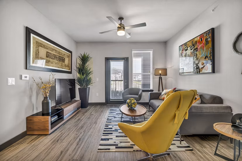 living room at Haven at Mission Trace Apartments