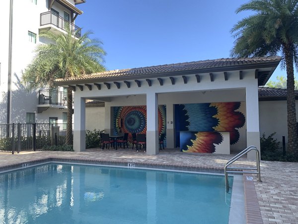 pool at Ventura Pointe Apartments