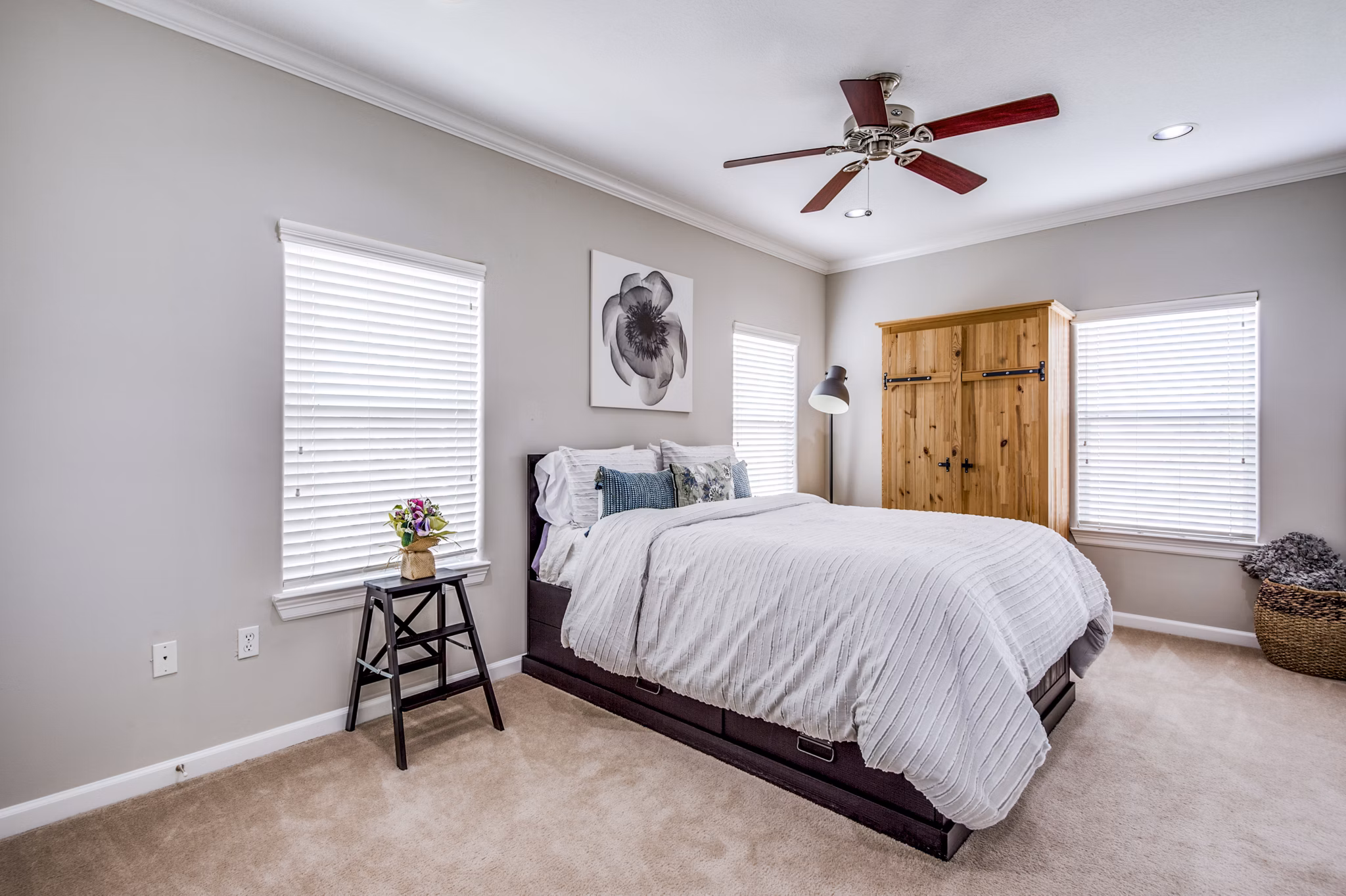 Cozy bedroom with modern decor at Addicks Stone Village Apartments