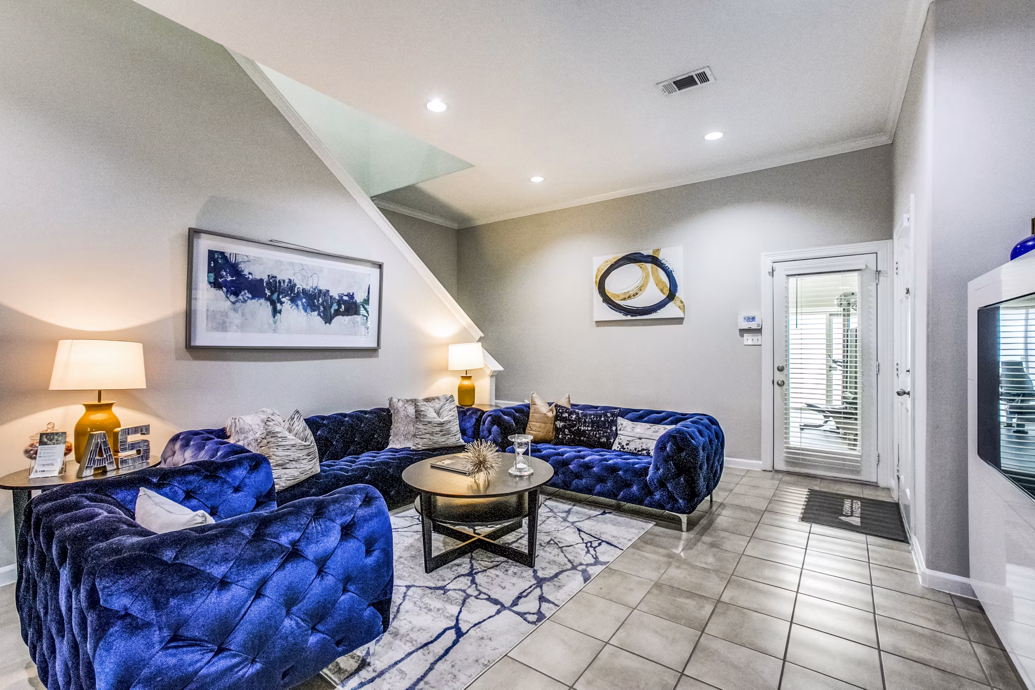 Elegant clubhouse lobby featuring modern design at Addicks Stone Village Apartments