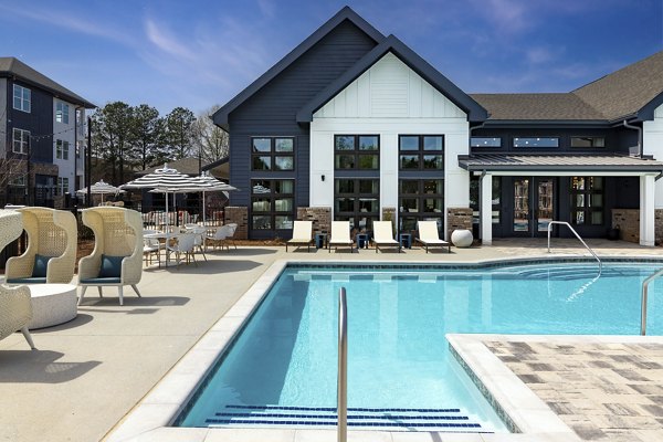 pool at Marlowe South Fulton Apartments