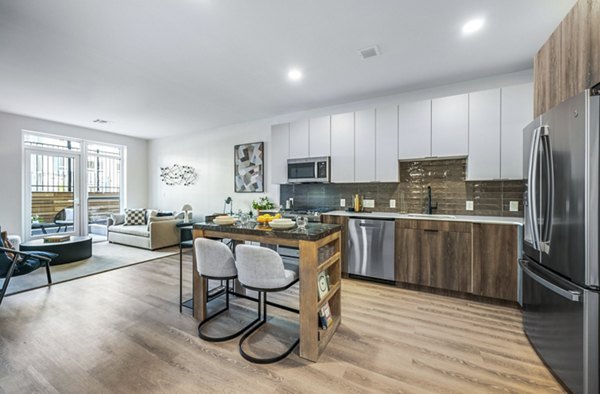 Spacious kitchen with modern appliances in Anthem Everett Apartments