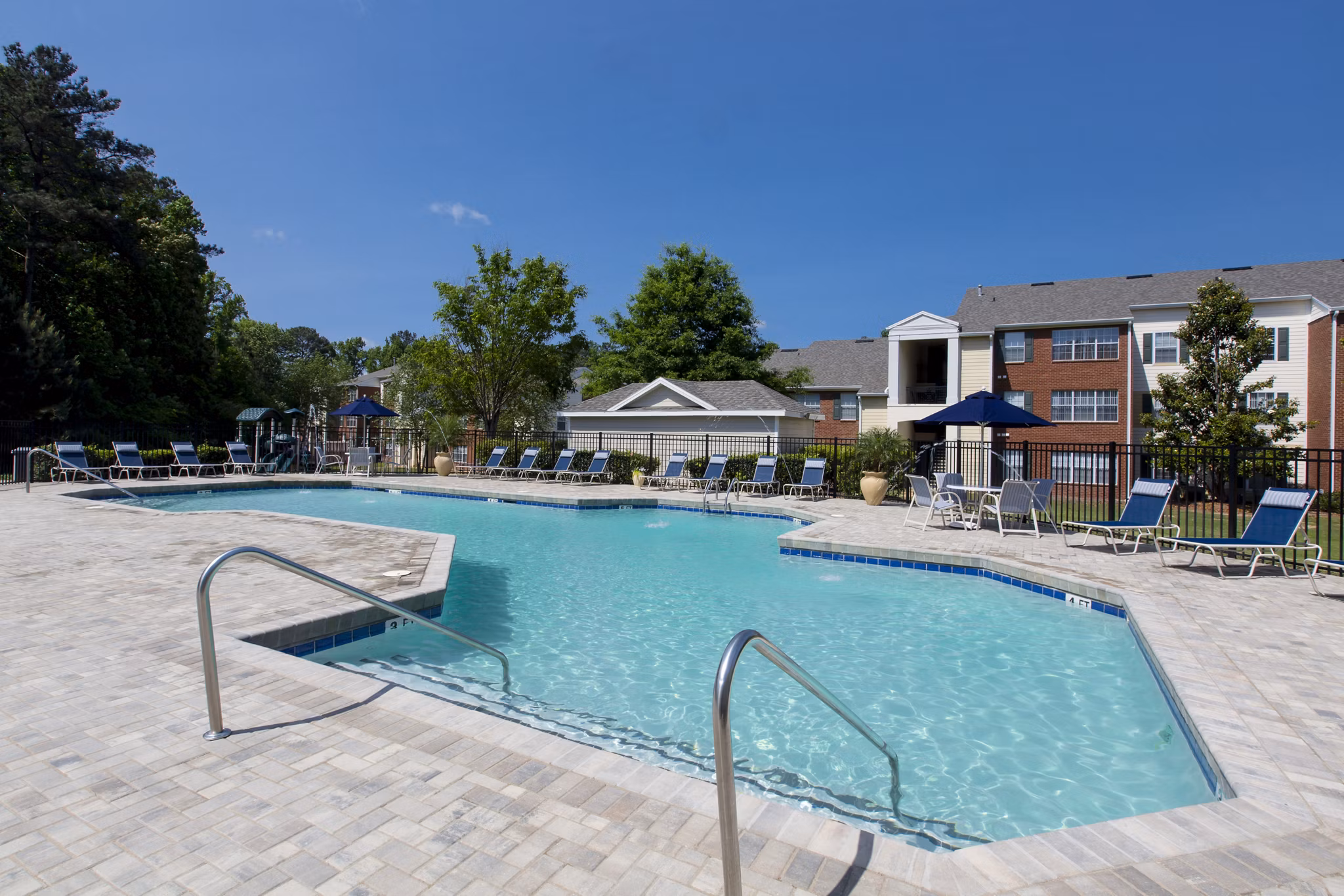 Property images of Signature at Sugarloaf