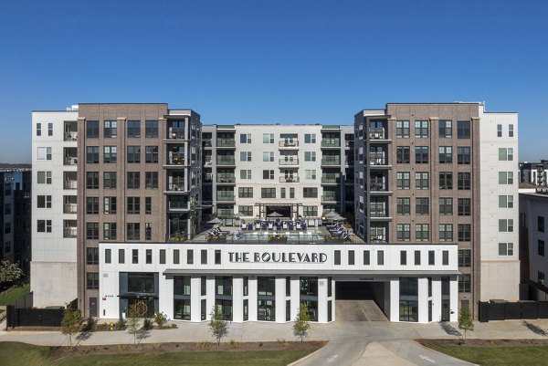 building at The Boulevard a Broadstone Community Apartments