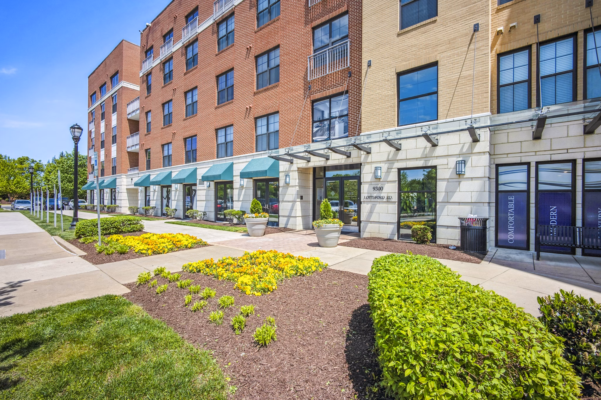Tapestry Largo Station: Contemporary luxury apartment in Upper Marlboro