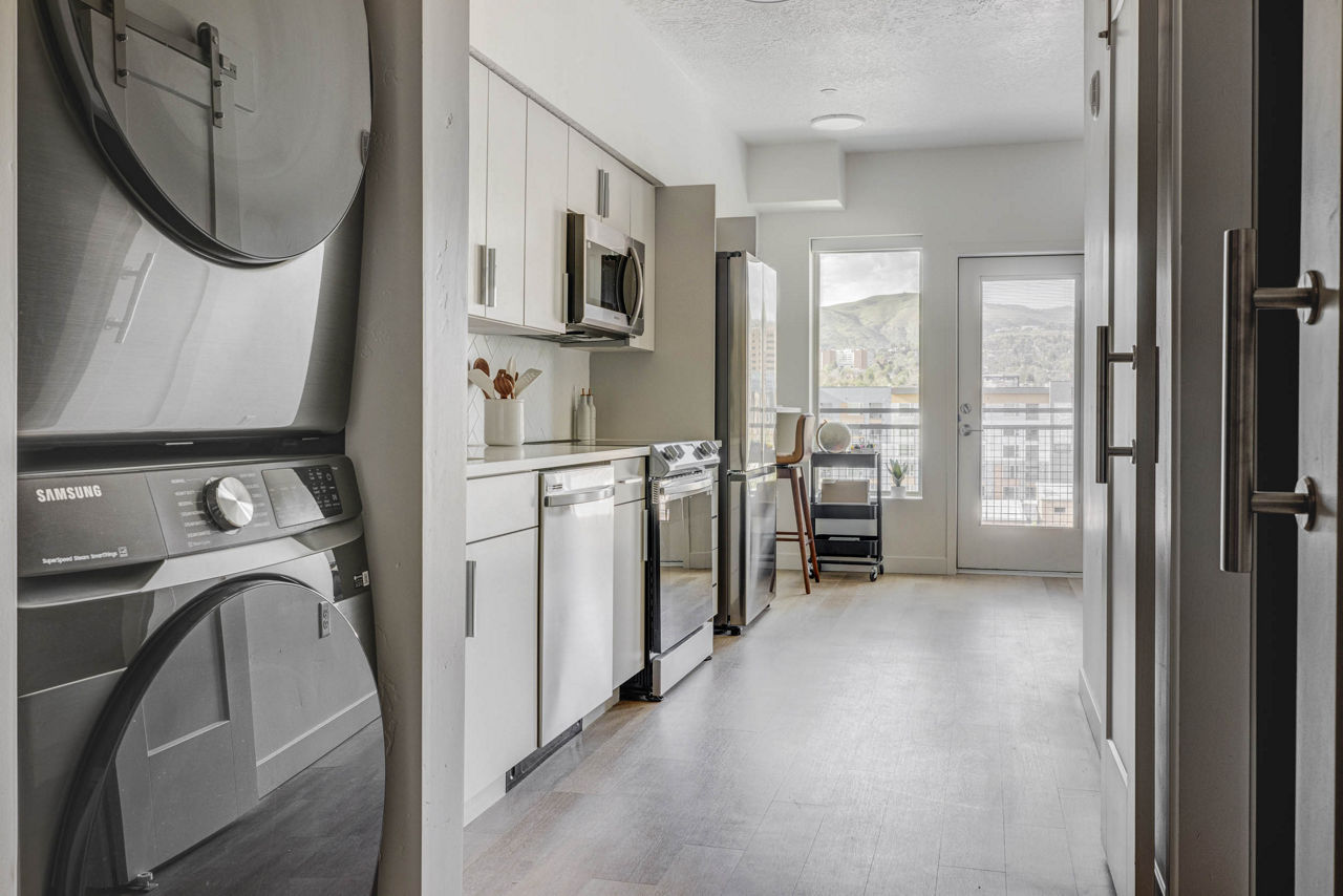 Laundry room at The Dewitt (1 of 2)