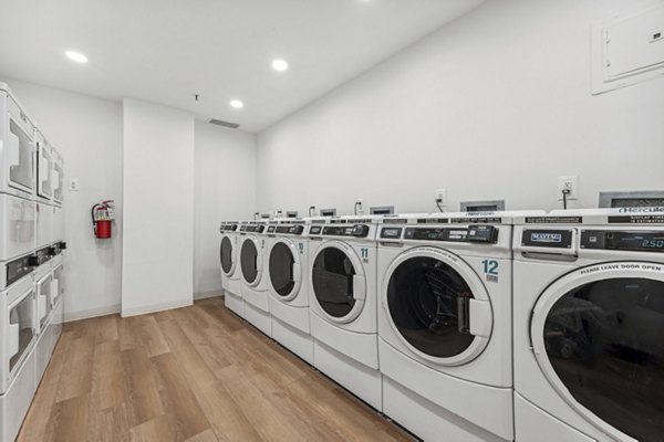 laundry facility at 298 Mulberry Apartments