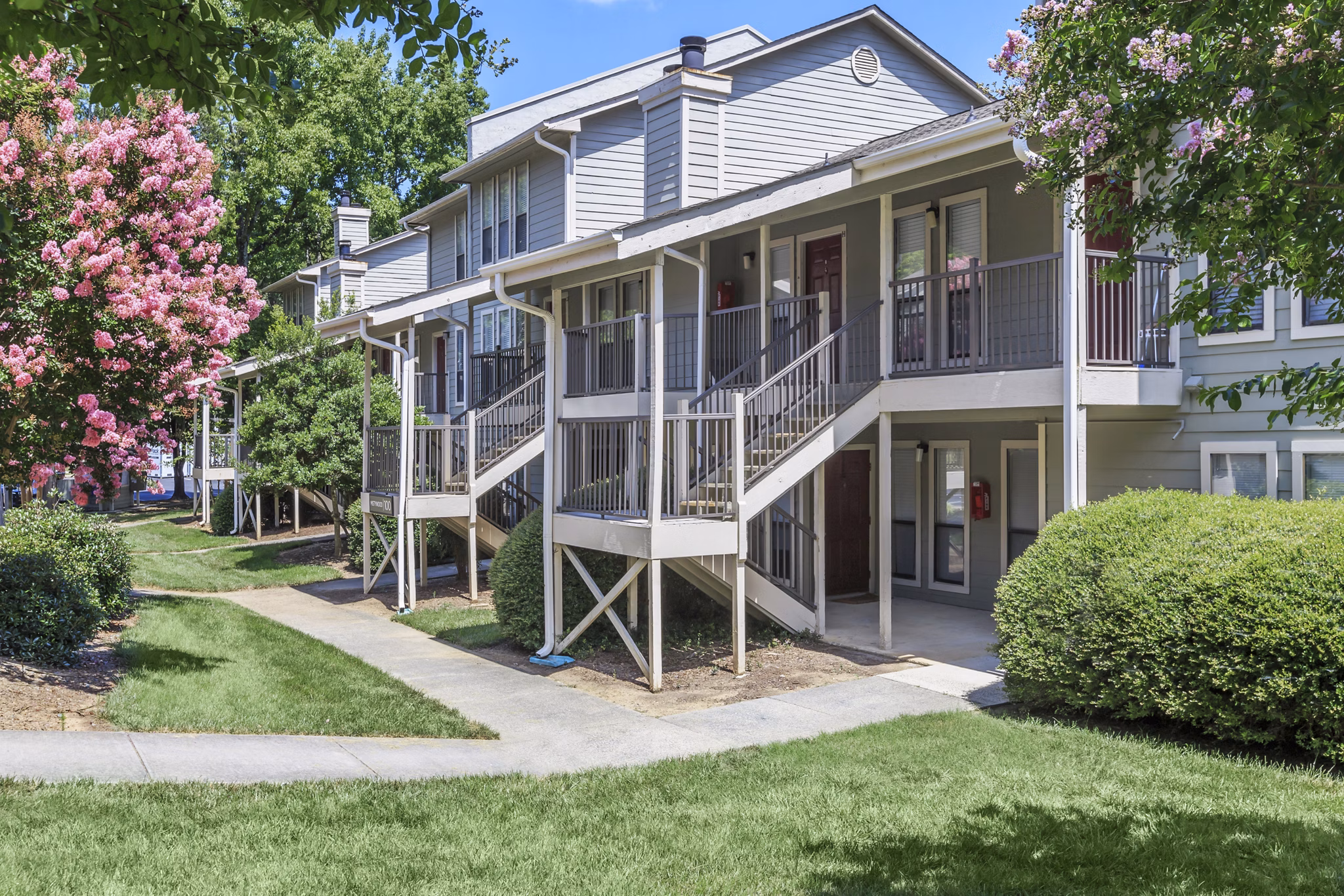 Building/Exterior at Shadowood Apartments